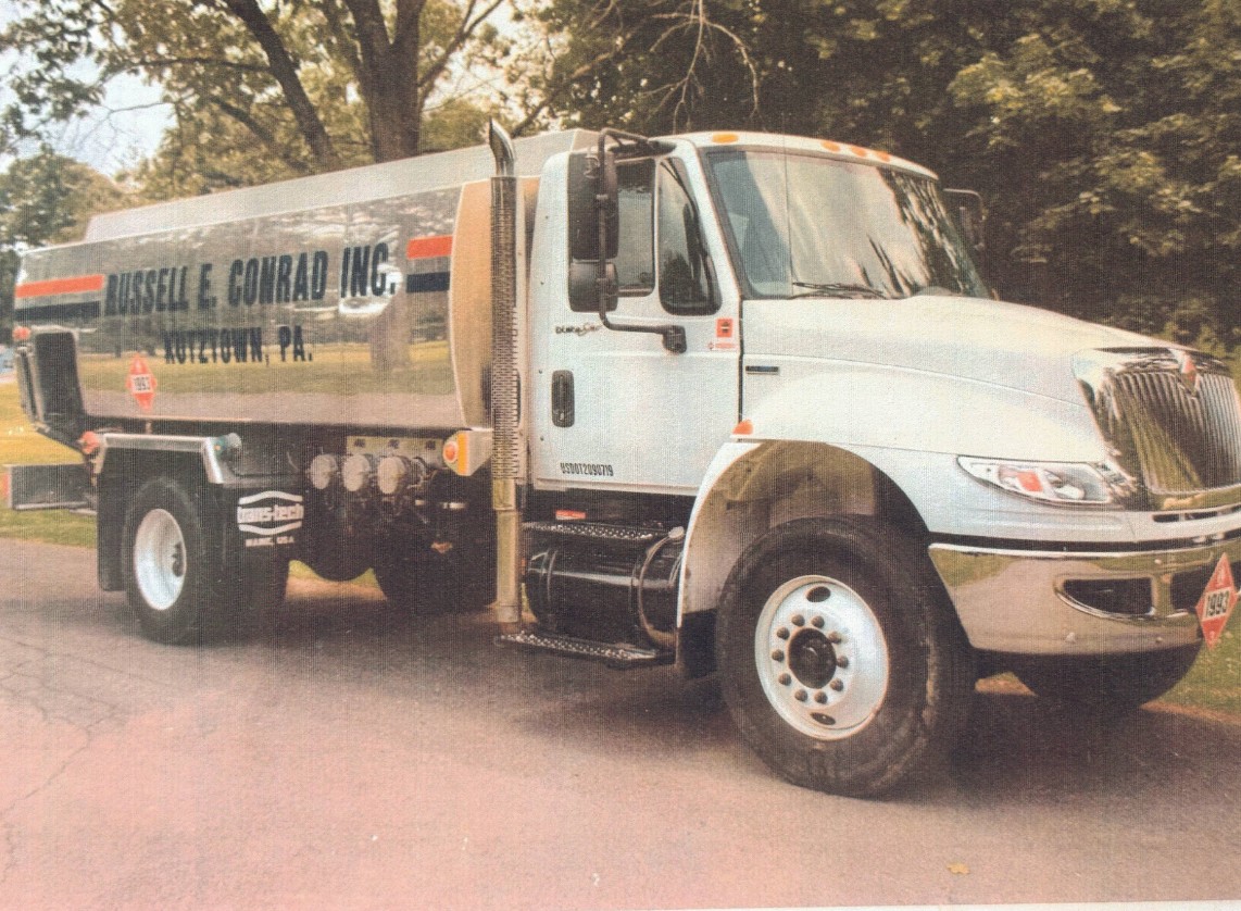 Russell E. Conrad Inc. oil delivery truck in Kutztown, PA